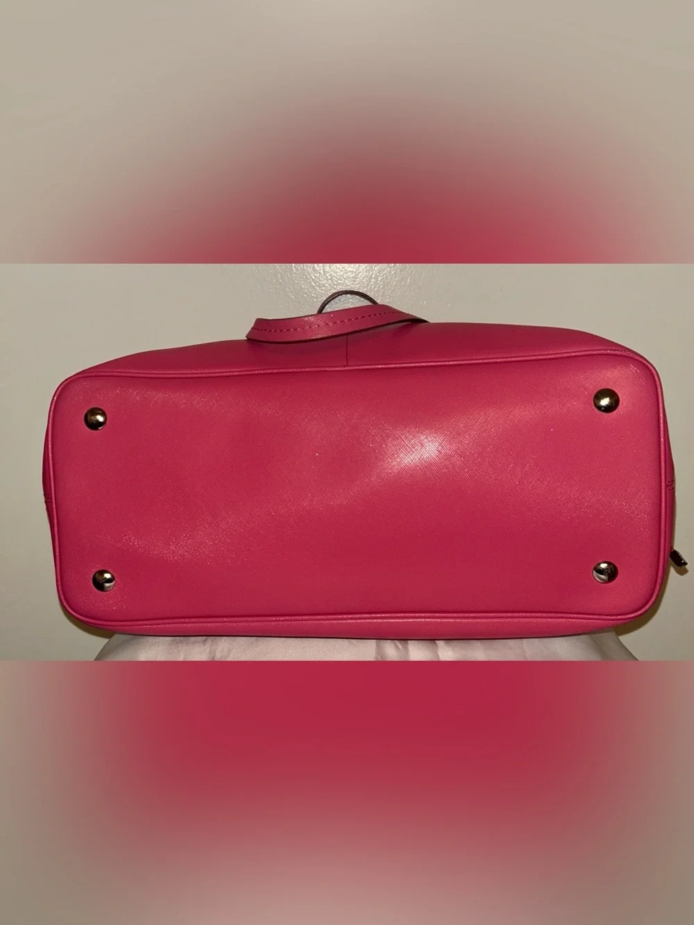Coach Peyton Leather Drawstring Carryall Bag in the vibrant "Pomegranate" - Picture 8 of 12